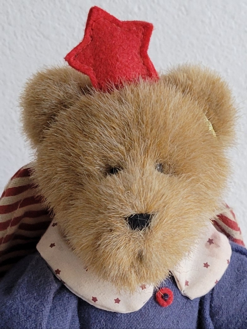 Boyds Bears Plush 10" Bear in Navy Outfit with Red Star Hat - Picture 3 of 8